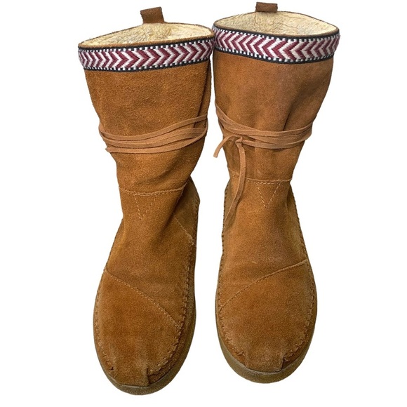 Toms Suede Leather Fleeced Moccasin Boots Rusty Brown Sz 8 Fleece Lining Native - Picture 2 of 16